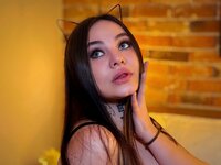 View LanaDevine’s Exclusive Cam Show